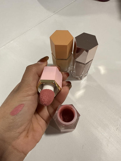 URQT Highly Pigmented Liquid Contour - Built-in Sponge Tip Sculpted Complexion Wand With Long Lasting Natural Buildable Highlighters and Bronzer (Contour+Blush+Highlighter)